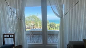 Suite estudio económica, vista al mar | Wifi gratis