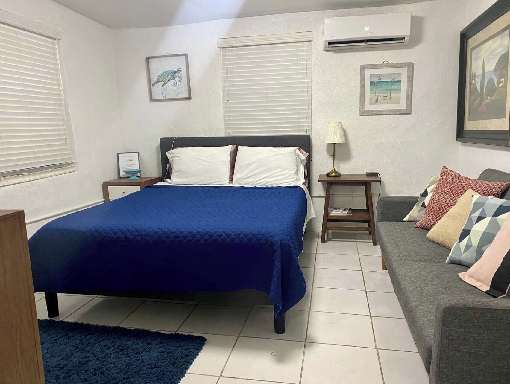 1 室のベッドルーム、WiFi (無料)、ベッドシーツ