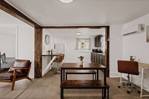 Interior - Blue Ox (Pensacola)