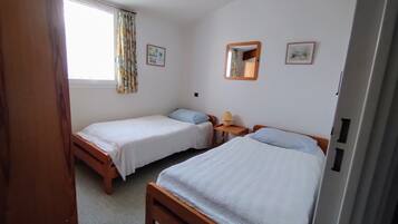 2 Schlafzimmer, Bügeleisen/Bügelbrett, WLAN, Bettwäsche