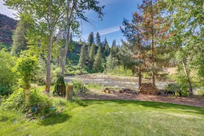 House (3 Bedrooms) | Interior - Riverfront & Lake Retreat: 17 Mi to Lucky Peak! (Boise)