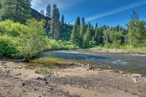 House (3 Bedrooms) | Interior - Riverfront & Lake Retreat: 17 Mi to Lucky Peak! (Boise)