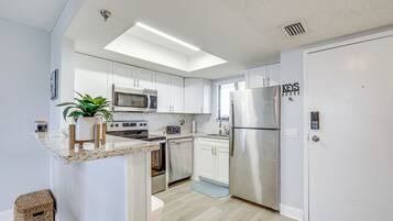 Apartment (1 Bedroom) | Interior