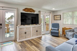 Apartment (2 Bedrooms) | Interior - Walk to Ocean: Unit w/ Deck in Fernandina Beach! (Fernandina Beach)