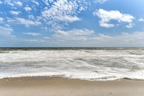 Walk to Ocean: Unit w/ Deck in Fernandina Beach!