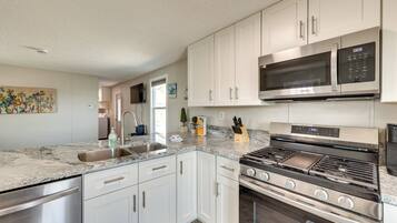 Casa (2 Bedrooms) | Interior