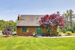 House (4 Bedrooms) | Interior - Home Theater & Game Room: Home in Glen Wild! (Glen Wild)