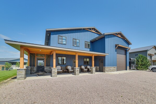 House (3 Bedrooms) | Front of property - Missouri River Retreat < 1 Mi to the Water! (Pierre)