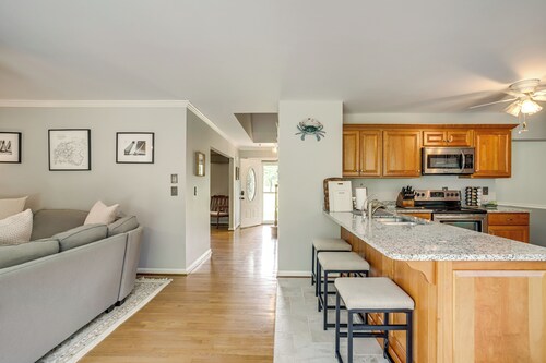 Waterfront Home w/ Hot Tub in Bozman Village!