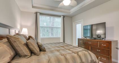 Fort Myers Condo on 1st Floor: Near Shops & Golf