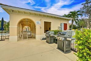 Apartment (2 Bedrooms) | Bahagian dalam