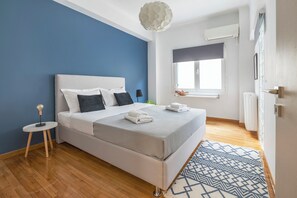 2 bedrooms, iron/ironing board, WiFi, bed sheets - Spacious & bright 2br apt in hip Pangrati, Athens (Athina)