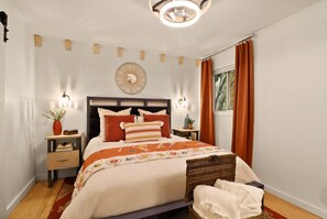 3 bedrooms, iron/ironing board, Internet, bed sheets