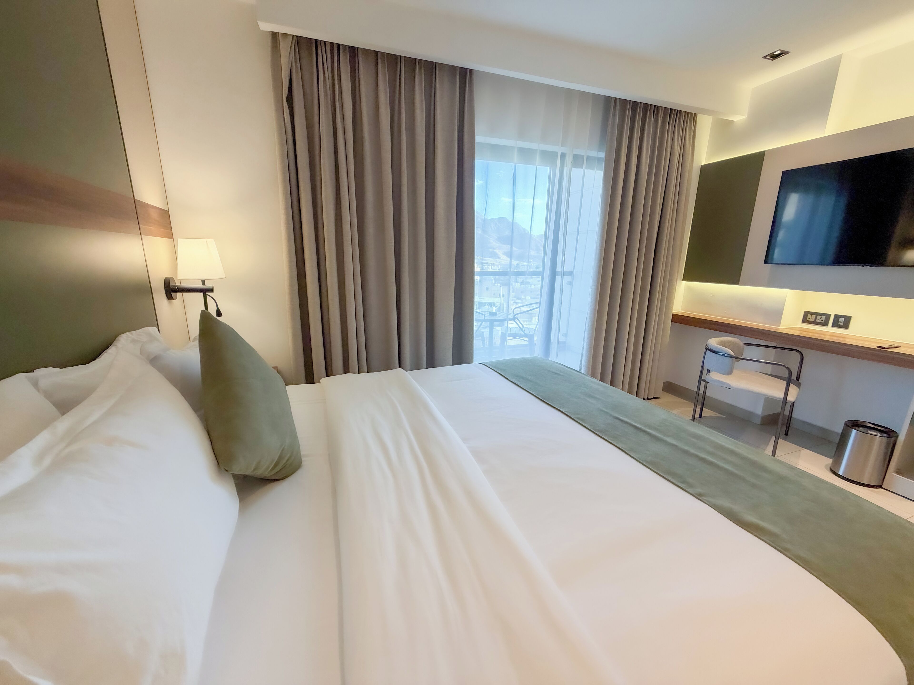 Neljän hengen perhehuone, osittainen merinäköala | Äänieristys, silitysrauta/-lauta, ilmainen Wi-Fi