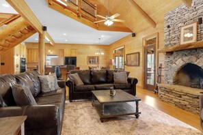 TV, fireplace, table tennis - Log Home w/ Firepit, Porch, Ping Pong & Pickleball (Wimberley)