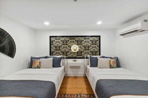 5 bedrooms, desk, iron/ironing board, free WiFi