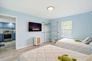 2 Schlafzimmer, Bügeleisen/Bügelbrett, Reisekinderbett, WLAN