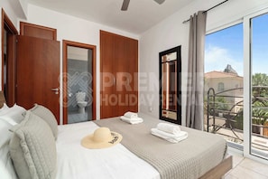 5 bedrooms, iron/ironing board, WiFi, bed sheets