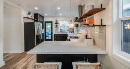 Charming, Cozy & Central | 2-BD/1-BA, Mins to DT