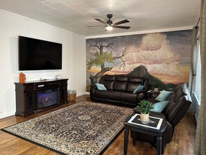 Smart TV - Charming 3-bedroom house with WiFi, AC in fabulous Prescott (Prescott)