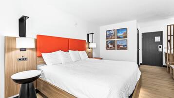 Verdunkelungsvorhänge, Bügeleisen/Bügelbrett, kostenloses WLAN