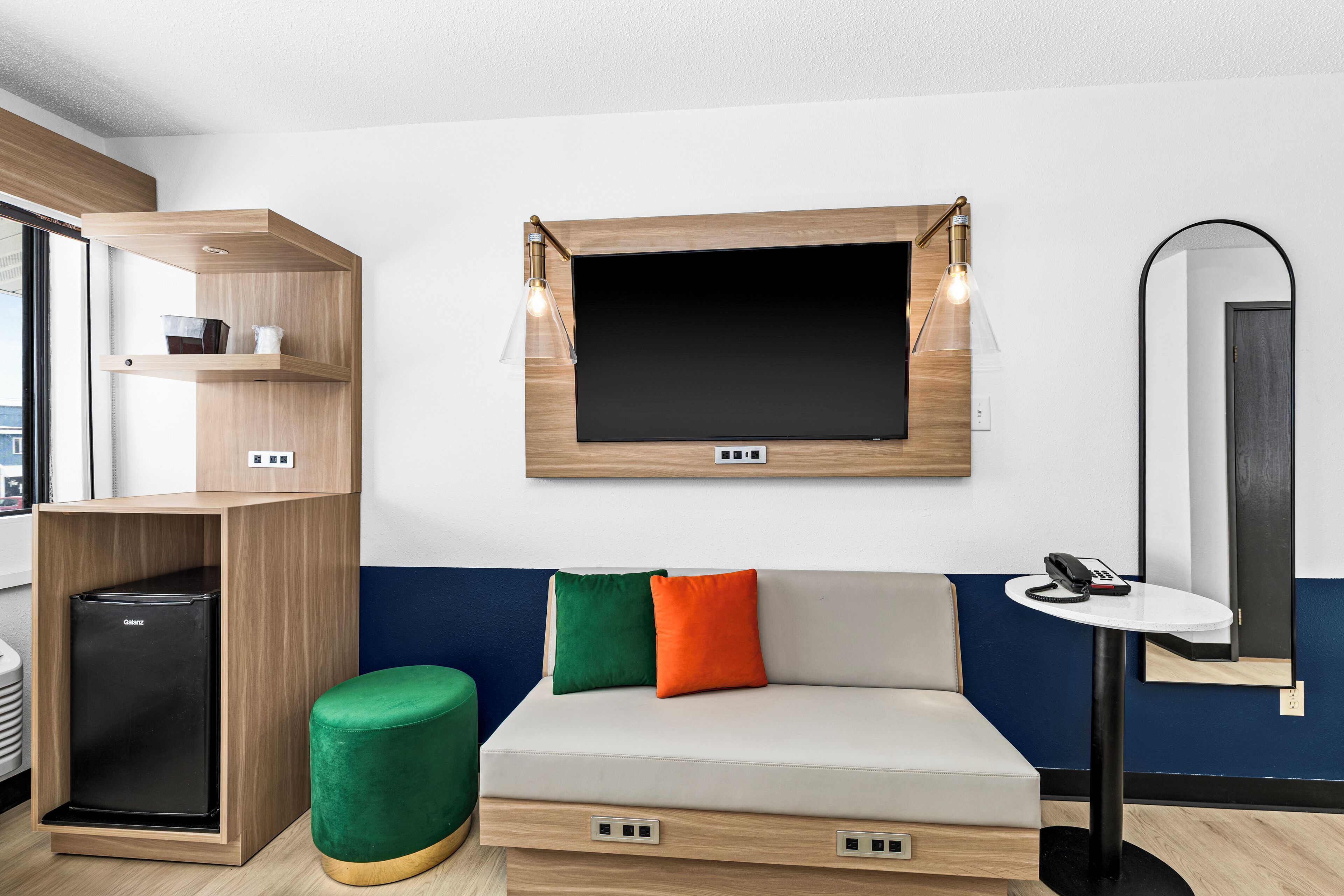 遮光窗簾/窗簾、熨斗/熨衫板、免費 Wi-Fi、床單