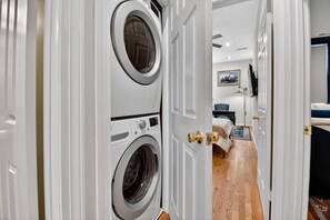 2 bedrooms, desk, free WiFi, bed sheets