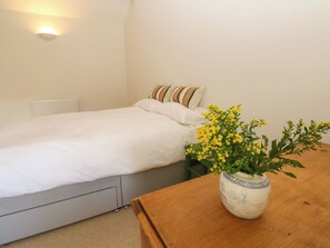 4 soverom, individuelt dekorert og individuelt innredet