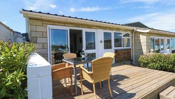 Tempat makan outdoor