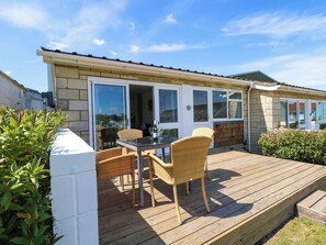 Outdoor dining - Cape 14 (Yarmouth)