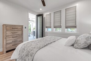 4 bedrooms, iron/ironing board, free WiFi, bed sheets