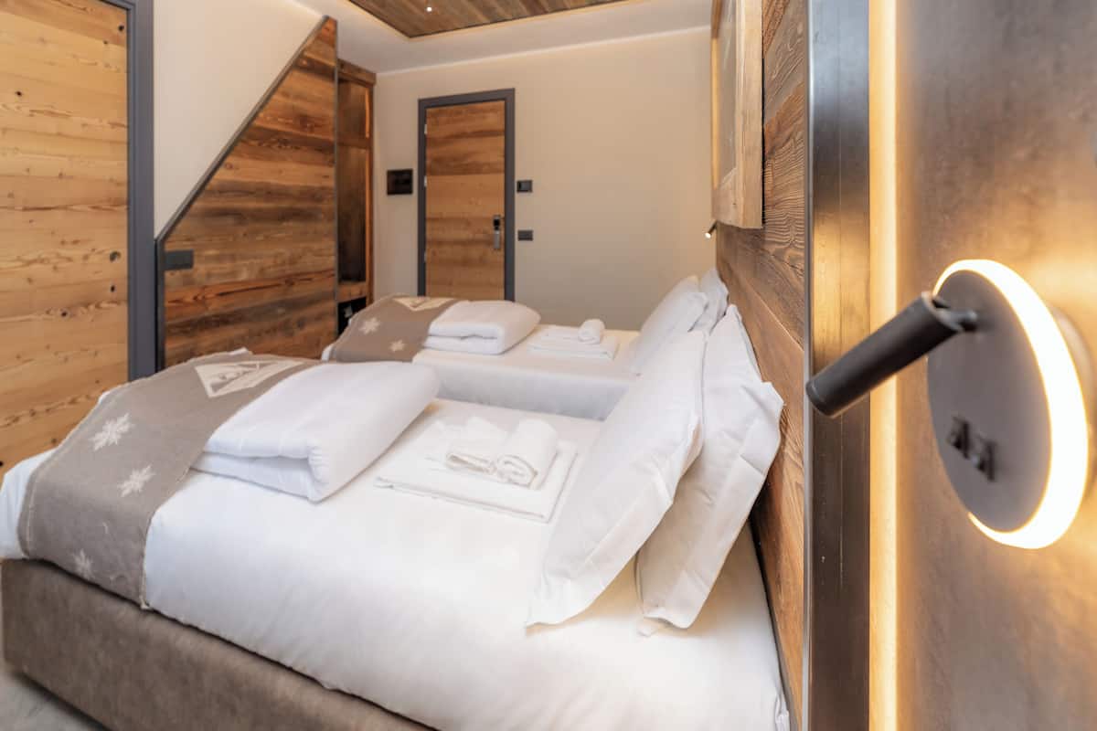 Minibar, caja fuerte, wifi gratis y ropa de cama