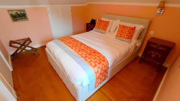 Tweepersoonskamer, uitzicht op heuvels