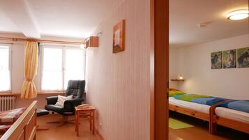 2 soverom, strykejern/-brett, wi-fi og sengetøy