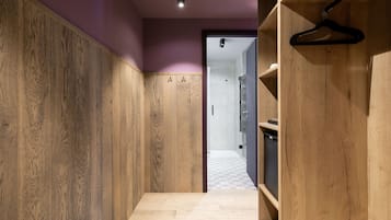 Zimmer 5 | Zimmersafe, Verdunkelungsvorhänge, schallisolierte Zimmer