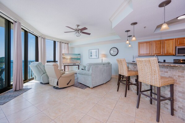 Condo, 2 Bedrooms | Interior - Phoenix Ix 906 2 Bedroom Condo (Orange Beach)