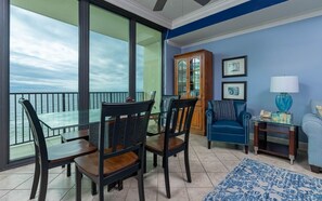 Condo, 3 Bedrooms | Dining