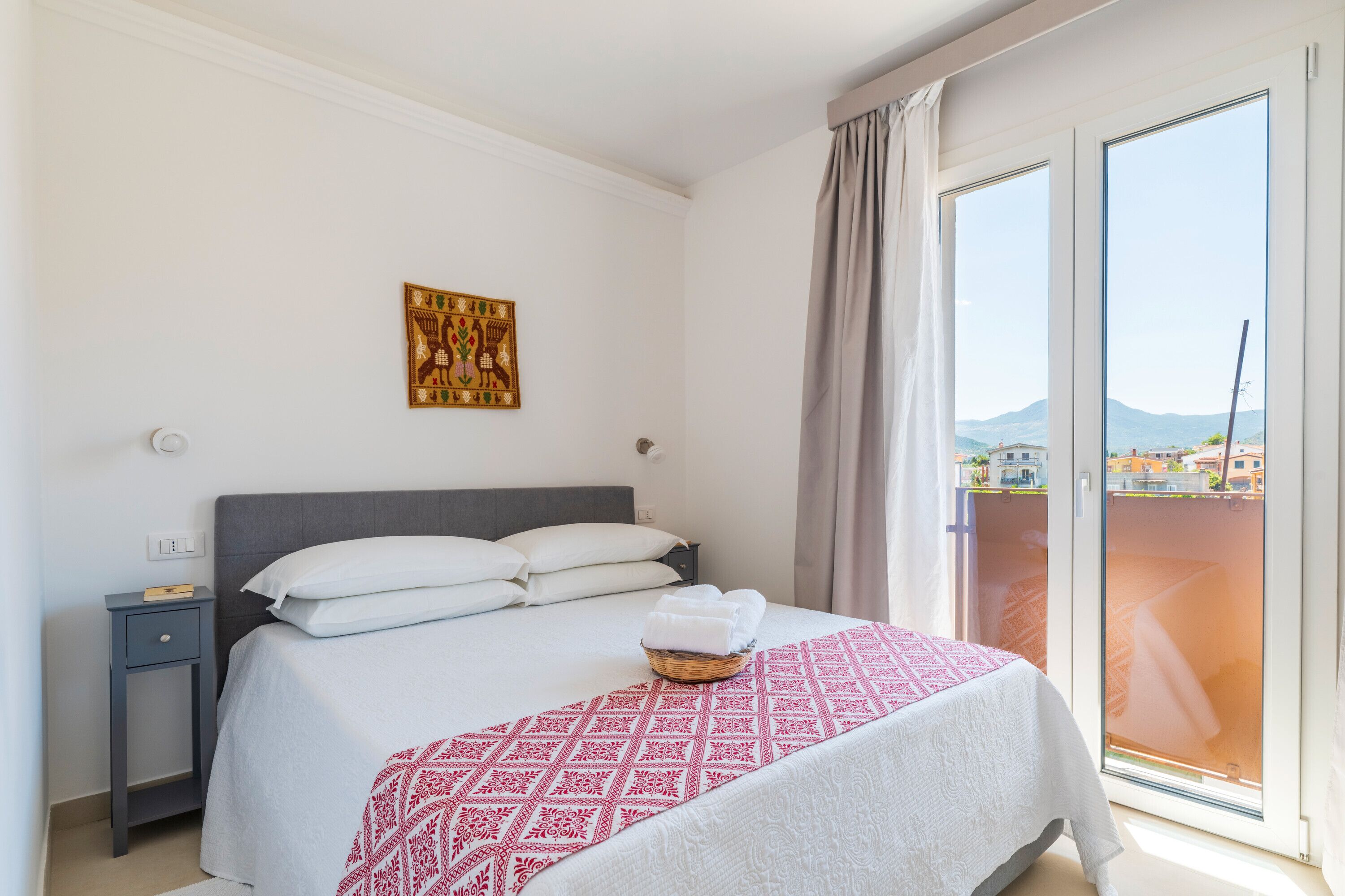 1 bedroom, WiFi, bed sheets