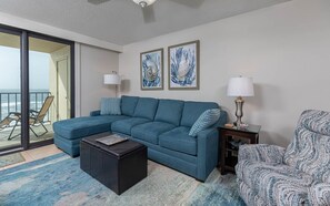 Condo, 2 habitaciones | Área de sala de estar