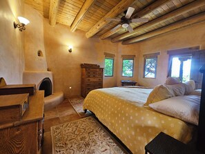 4 habitaciones, escritorio, cuna de viaje y wifi 