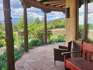 Terrace/patio - Upscale Serenity with 360 Views- Mini Split AC great indoor/outdoor space (Taos)