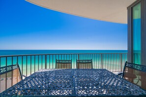 Condo, 3 Bedrooms | Outdoor dining - Phoenix Ix 1405 3 Bedroom Condo (Orange Beach)