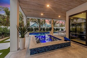 Beheizter Pool