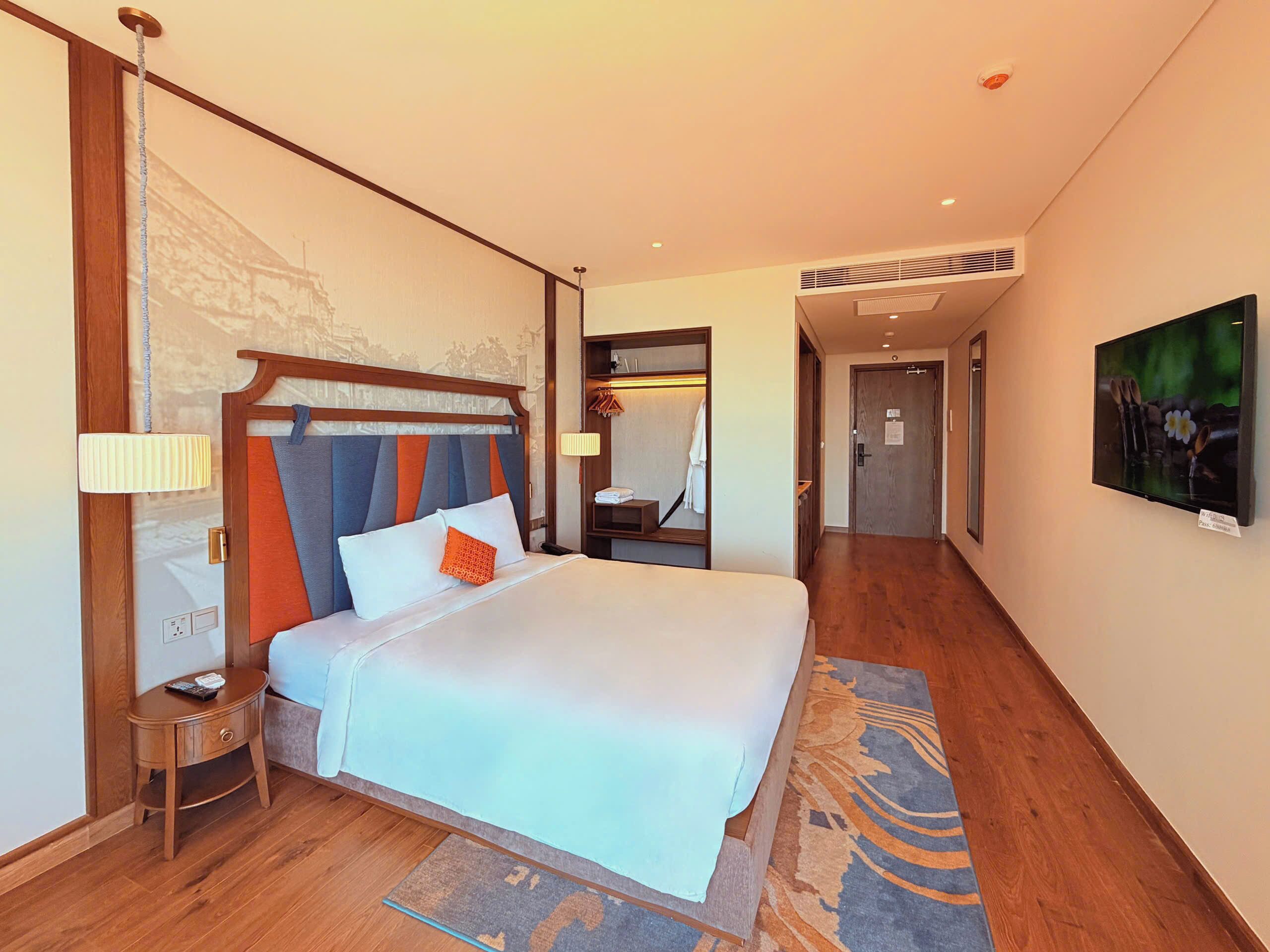 Studio, 1 King Bed