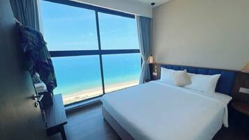 Minibar, individually furnished, desk, laptop workspace