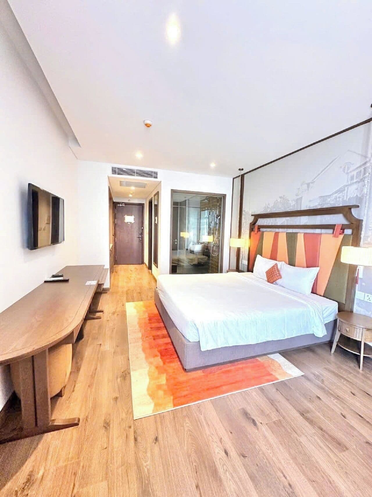 Standard Studio, 1 Bedroom | Minibar, individually furnished, desk, laptop workspace