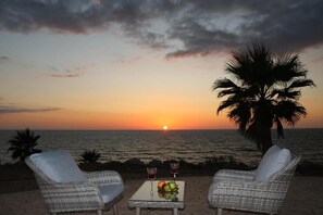 Terrace/patio - Yulya Villa A Luxurious Escape: Beach Front 2 Bedroom, with All Amenities! (Chlorakas)