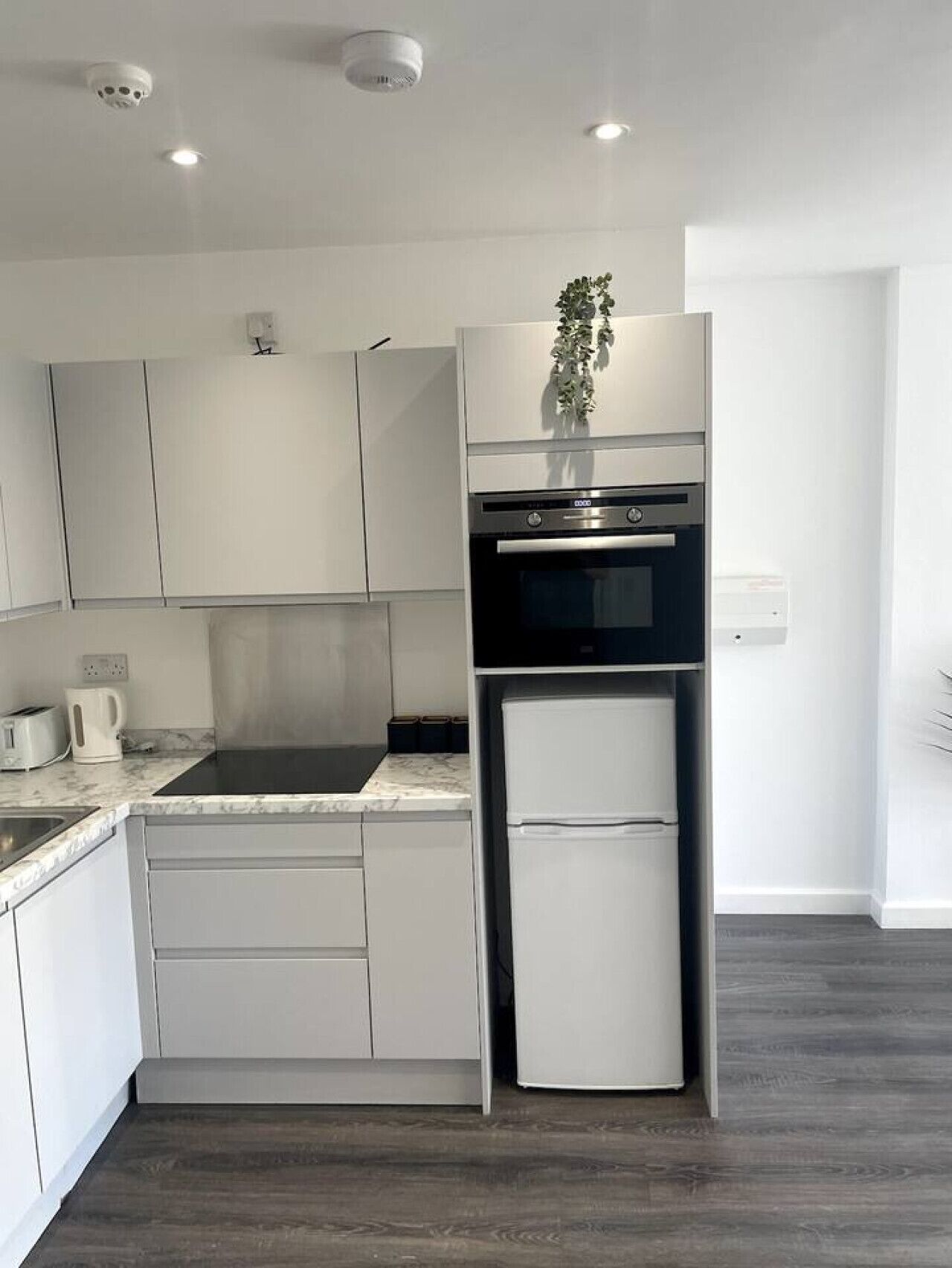 Fridge, microwave, toaster, cookware/dishes/utensils