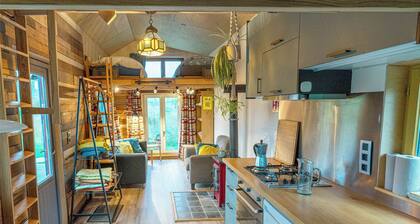 Tiny House Les Jours Heureux near Dinant and Lacs de l'Eau d'Heure