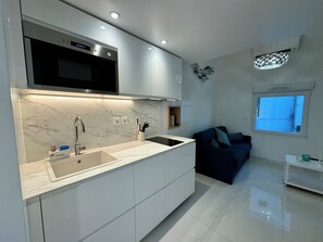 Microwave, oven, stovetop